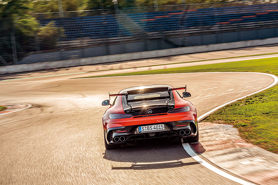 更輕更快更威猛,這些形容大家都聽到厭,那麼Black Series六號機到底有何不同呢?