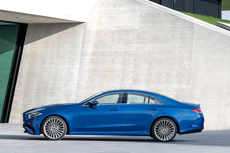 在時尚的世界裡,不夠入時可是不行的。