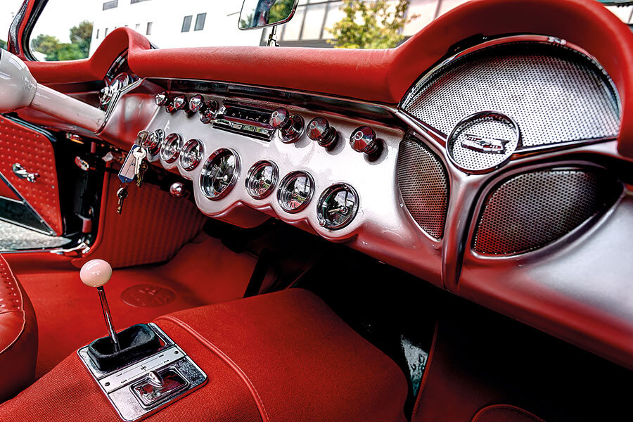 還記得四年前，在這個單元介紹過擁有10輛以上Toyota 2000GT，又為同好及自己製造難以入手零件的諸井猛嗎？