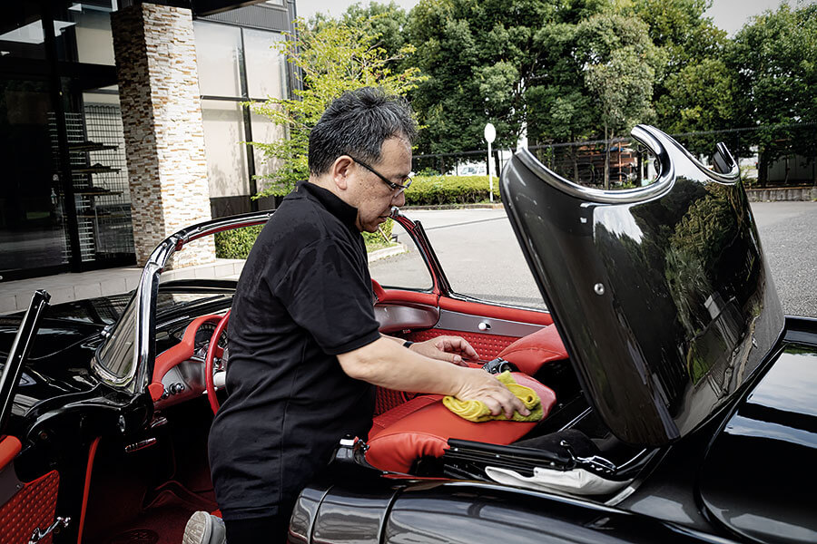 還記得四年前，在這個單元介紹過擁有10輛以上Toyota 2000GT，又為同好及自己製造難以入手零件的諸井猛嗎？