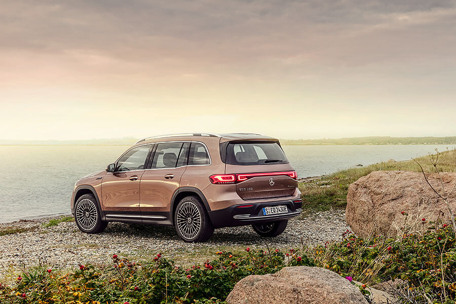 原本被戲稱為家用小冰箱的賓士GLB,這下真的變成名符其實的電冰箱了。