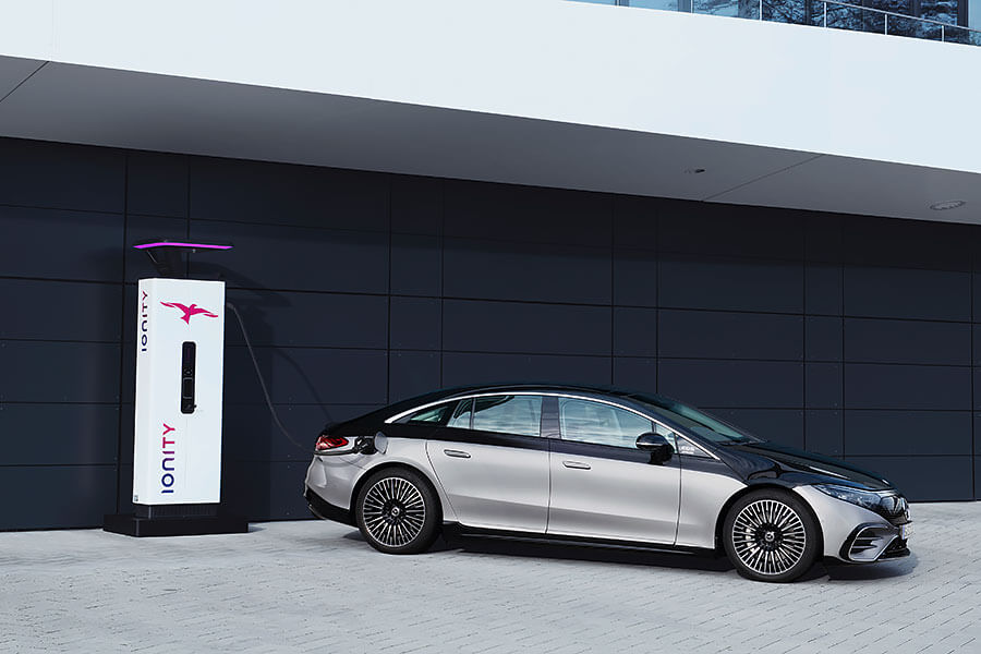 原以為W223 S-Class已經夠科幻了,結果卻沒料到賓士其實早已默默地在打造一艘宇宙太空船。