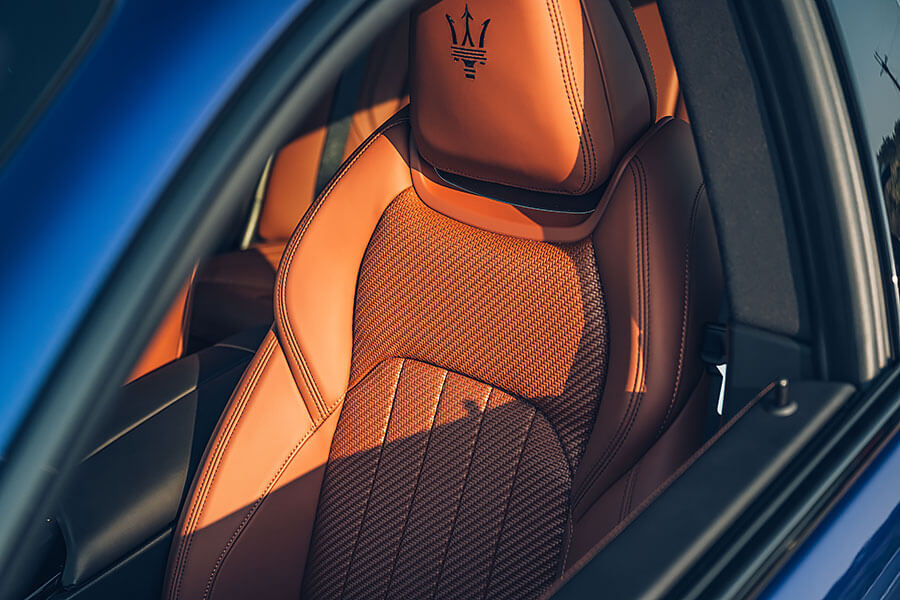 它的香並非單一的,而是綜合諸多感官刺激之大成,或許有點抽象,但人們總是拒絕不了這樣的滋味,義大利的香。