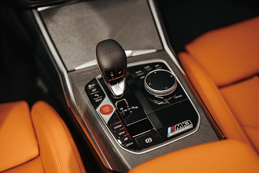 喜歡也好,厭惡也罷,寶馬M3叫人非愛即恨的車鼻造型已成定局,但願內在仍然秉承M3本色吧。