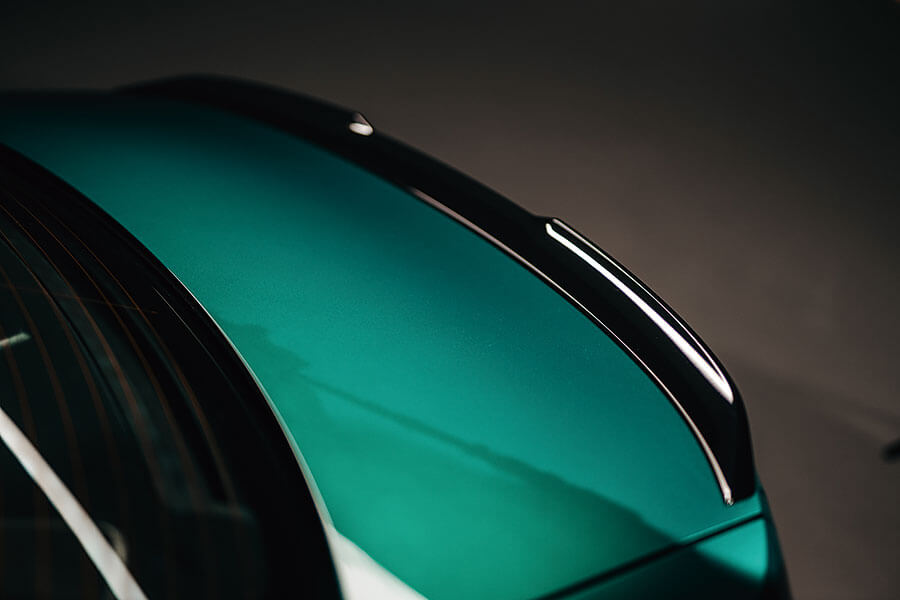 喜歡也好,厭惡也罷,寶馬M3叫人非愛即恨的車鼻造型已成定局,但願內在仍然秉承M3本色吧。