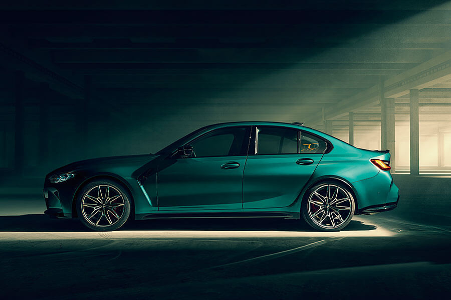 喜歡也好,厭惡也罷,寶馬M3叫人非愛即恨的車鼻造型已成定局,但願內在仍然秉承M3本色吧。