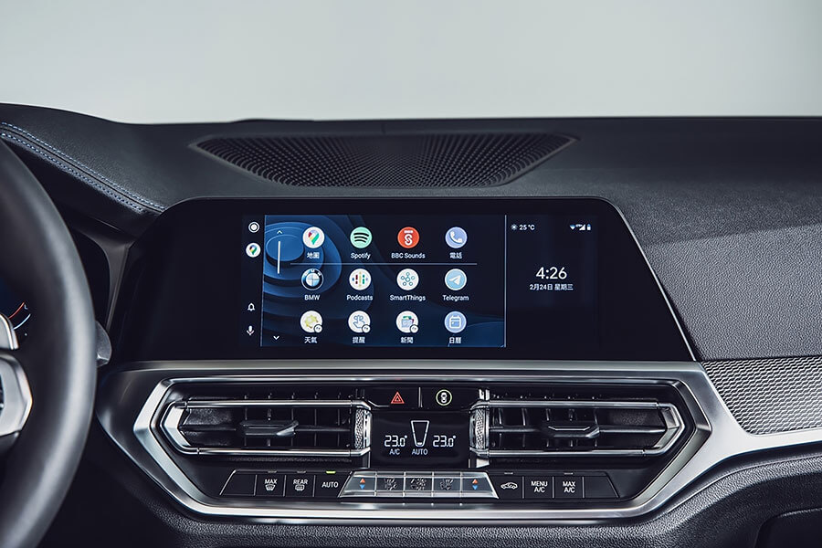 X5 / X7 曜黑版之後,330i / 330i Touring M Sport Midnight Edition夜型版也來搶客啦!