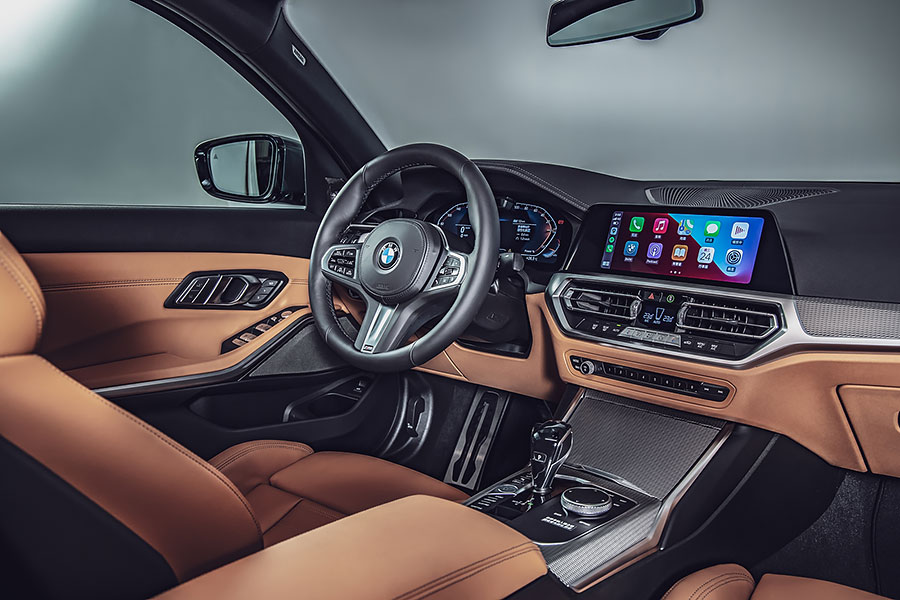 X5 / X7 曜黑版之後,330i / 330i Touring M Sport Midnight Edition夜型版也來搶客啦!