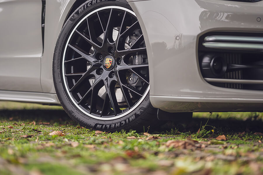 Panamera與Taycan，這組合儼然是經典瑜亮情節的代表作。