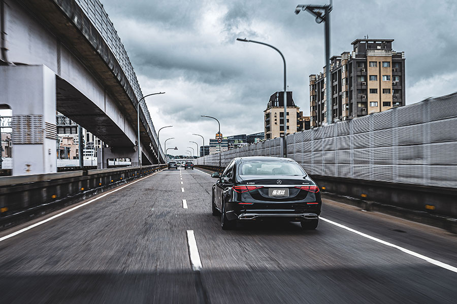 新S其實很有打先鋒之意,真正剿滅戰局的重兵還在後頭。