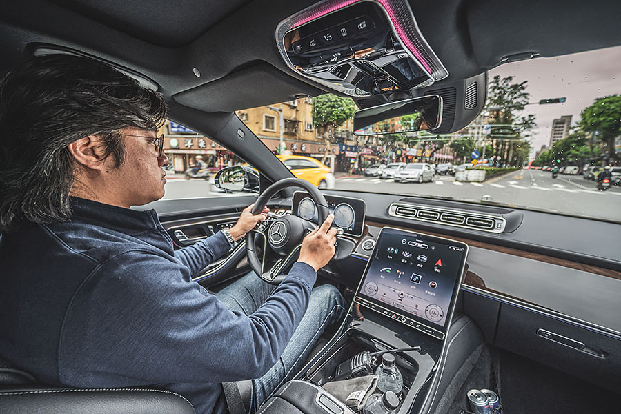 新S其實很有打先鋒之意,真正剿滅戰局的重兵還在後頭。