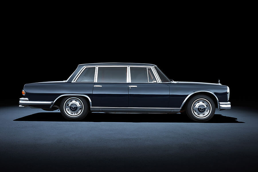 趁著W223 S-Class剛在台灣上市，TG決定來場跨時空之旅，帶領各位一同認識這款豪華三芒星的老祖宗們。