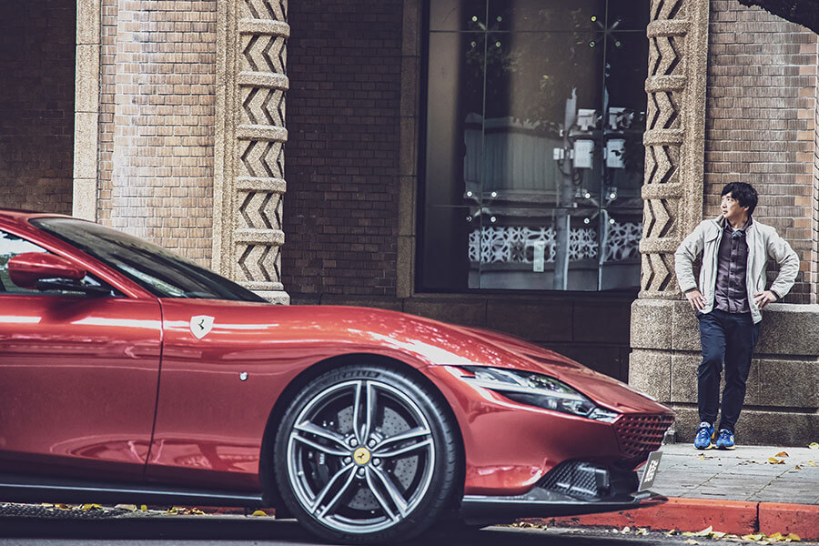 La Nuova Dolce Vita,這個詞代表對1950~60年代羅馬美好生活的懷念,也明確點出法拉利Roma的訴求。