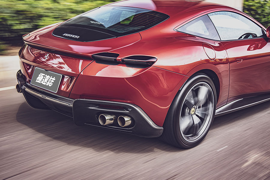 La Nuova Dolce Vita,這個詞代表對1950~60年代羅馬美好生活的懷念,也明確點出法拉利Roma的訴求。