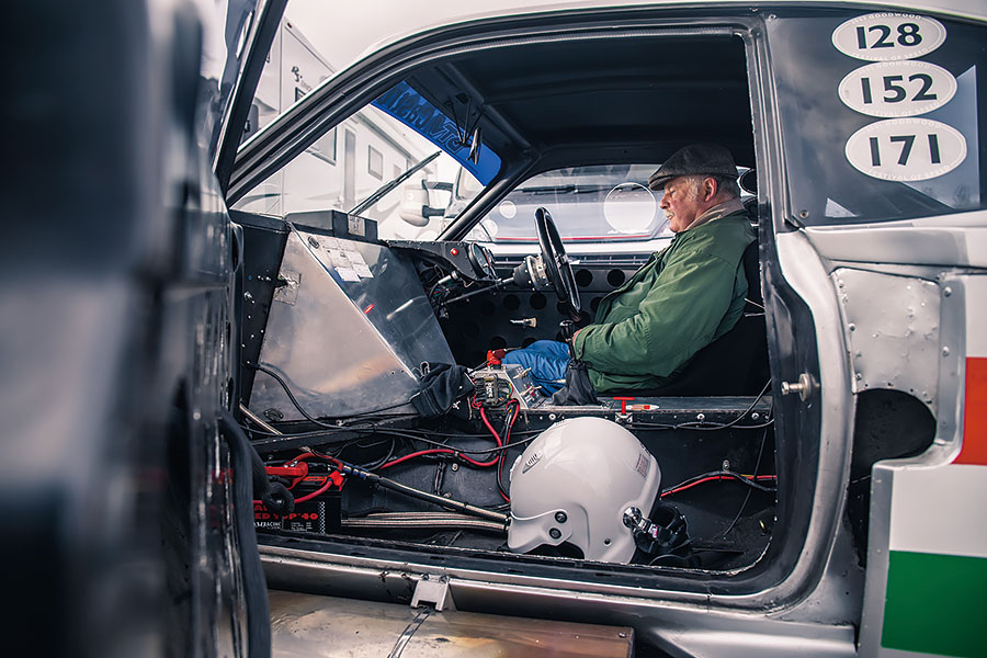 不遠千里環繞地球一圈也值得會一會的歐寶。