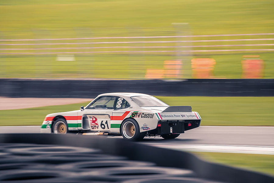 不遠千里環繞地球一圈也值得會一會的歐寶。