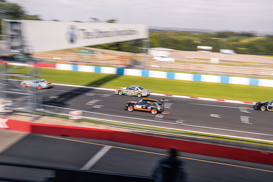 不遠千里環繞地球一圈也值得會一會的歐寶。