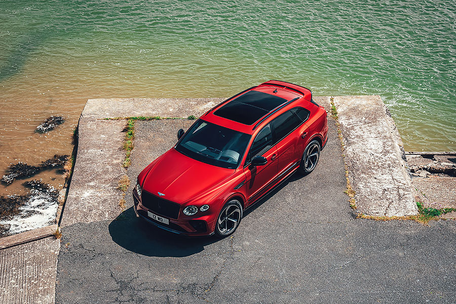 凡事都有第一次，所以就先給Bentayga來點S的吧。