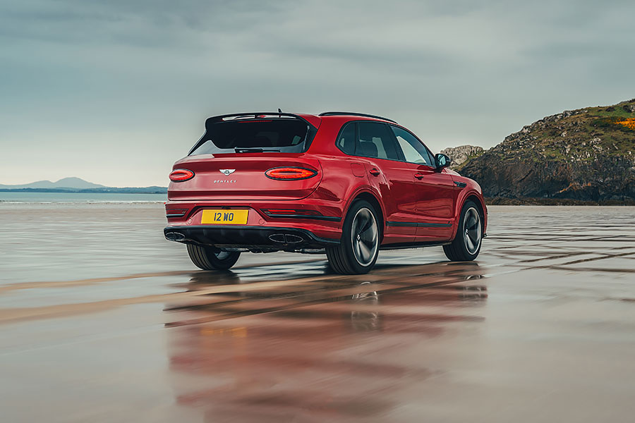 凡事都有第一次，所以就先給Bentayga來點S的吧。