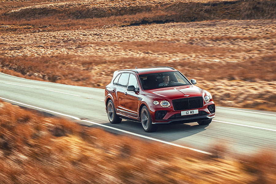 凡事都有第一次，所以就先給Bentayga來點S的吧。