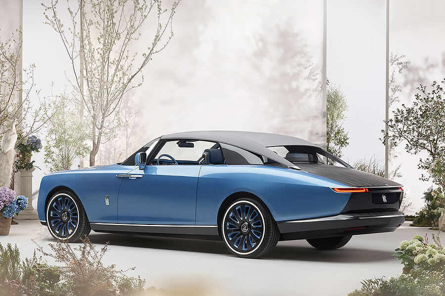 陸上行舟絕非什麼天方夜譚,交給老經驗的勞斯萊斯一切都能搞定。