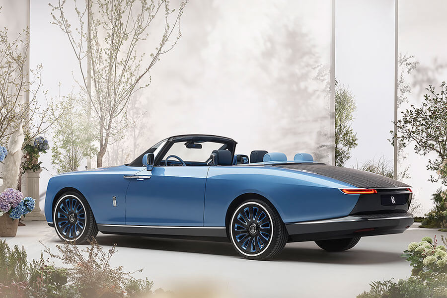 陸上行舟絕非什麼天方夜譚,交給老經驗的勞斯萊斯一切都能搞定。