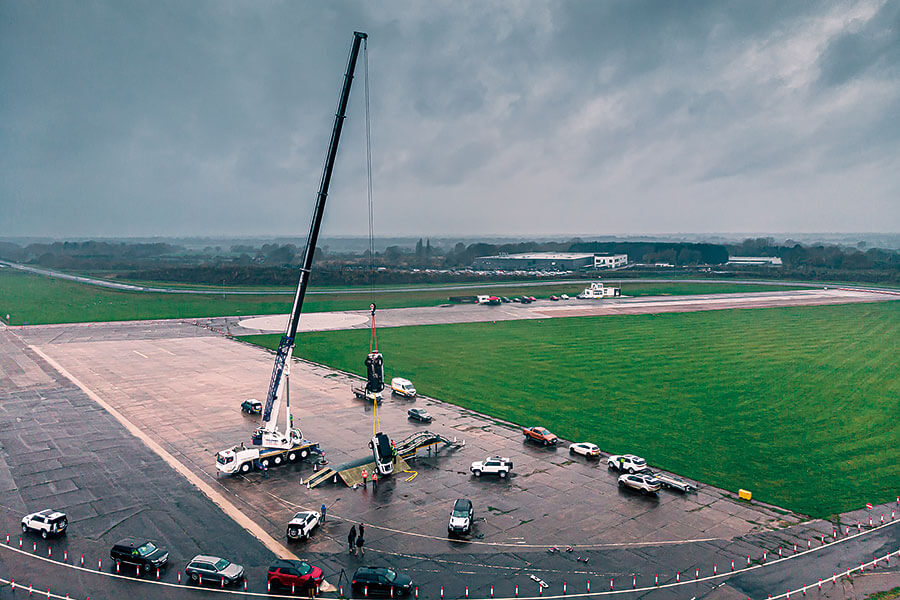 沒有設計過頭吶,Defender只是精心設計成你要它做甚麼就做得到什麼而已。