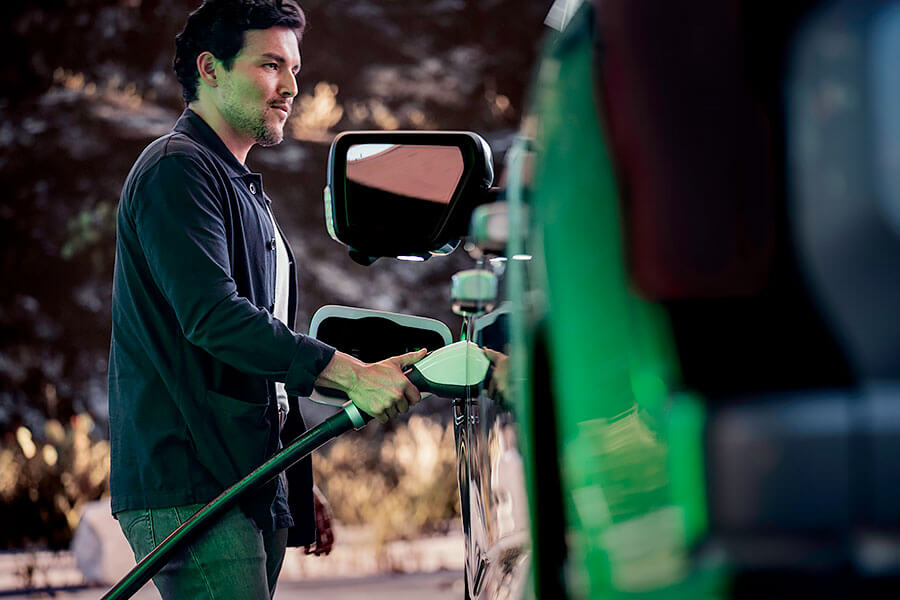 這既是一輛最強皮卡，也是一部最強發電機。