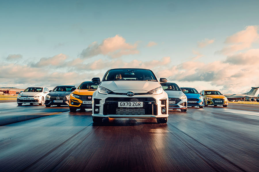 豐田注入了越野心得的小鋼砲現已功成下山,一眾成名老江湖亦紛紛提升修為嚴陣以待,如今正是各路英雄雲集TG校場一較高下的好時機。