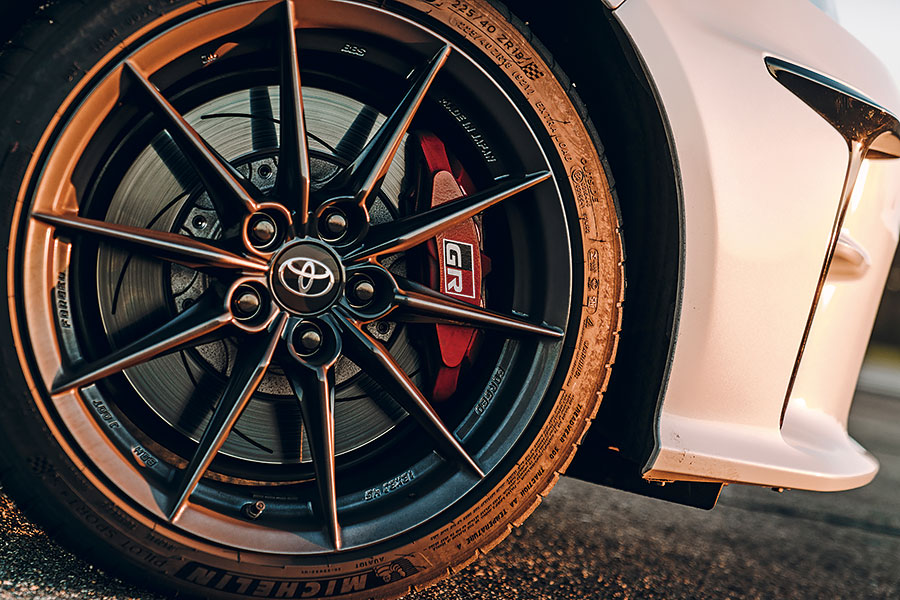 豐田注入了越野心得的小鋼砲現已功成下山,一眾成名老江湖亦紛紛提升修為嚴陣以待,如今正是各路英雄雲集TG校場一較高下的好時機。