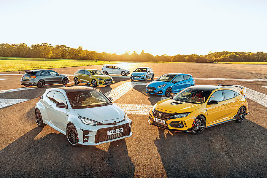 豐田注入了越野心得的小鋼砲現已功成下山,一眾成名老江湖亦紛紛提升修為嚴陣以待,如今正是各路英雄雲集TG校場一較高下的好時機。