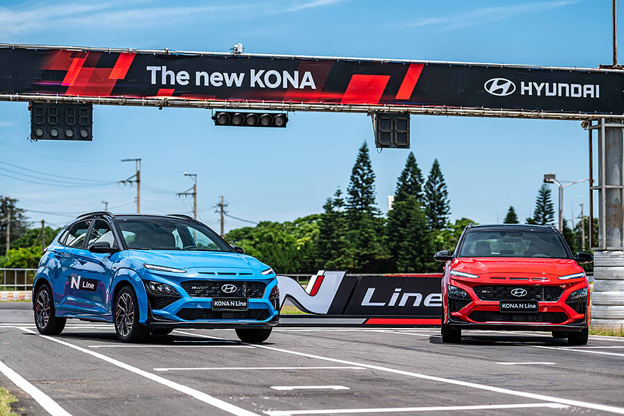 當新車發表會半在賽車場上,可想而知必有大驚喜會發生。