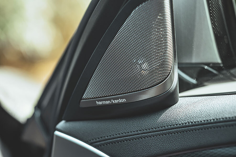 我說的末日是指大排量引擎正面臨的情況,這時如果你還未擁有或體驗過何謂V8,豈非人生一大憾事……。