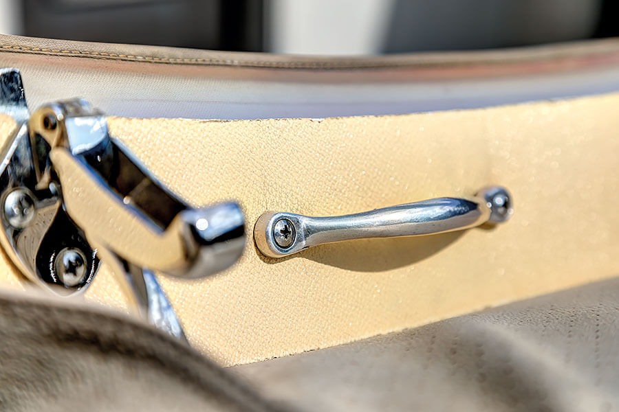 廣野幸誠將一部1966 Volkswagen Type 1 Convertible由日本運送到德國的Volkswagen總公司博物館,只為達成父親的心願……