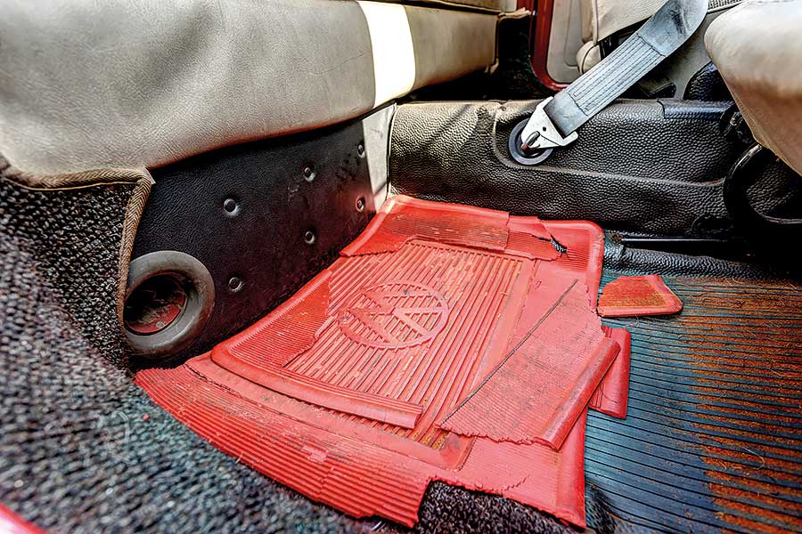 廣野幸誠將一部1966 Volkswagen Type 1 Convertible由日本運送到德國的Volkswagen總公司博物館,只為達成父親的心願……