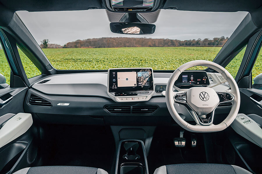 福斯全電動新血應該可以大勝日產老江湖,不是嗎?可是對上人人皆欲除之而後快的電動對手,結果又會鹿死誰手呢?