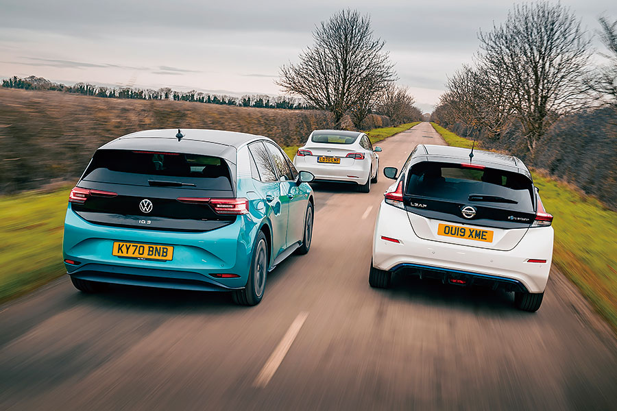 福斯全電動新血應該可以大勝日產老江湖,不是嗎?可是對上人人皆欲除之而後快的電動對手,結果又會鹿死誰手呢?