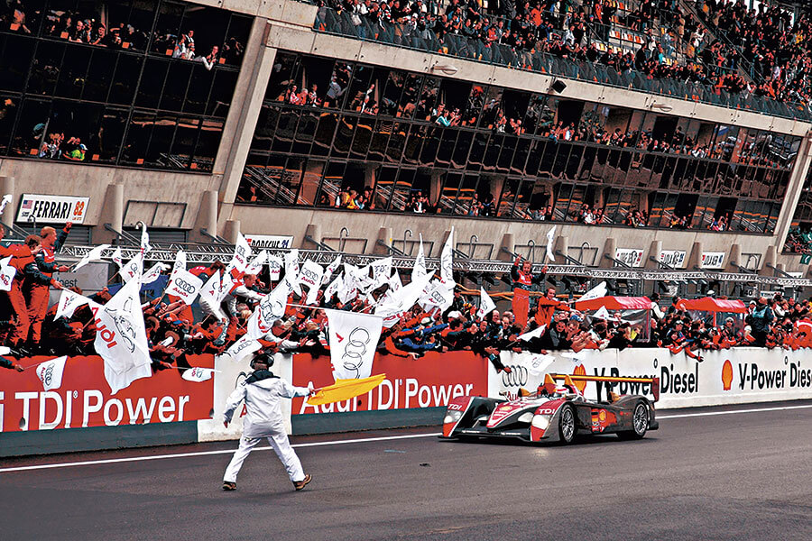 從最風光的傑作,至到最慘淡的低潮,這裡備妥你想知的一切,以及好些你不想知道的逸聞軼事。