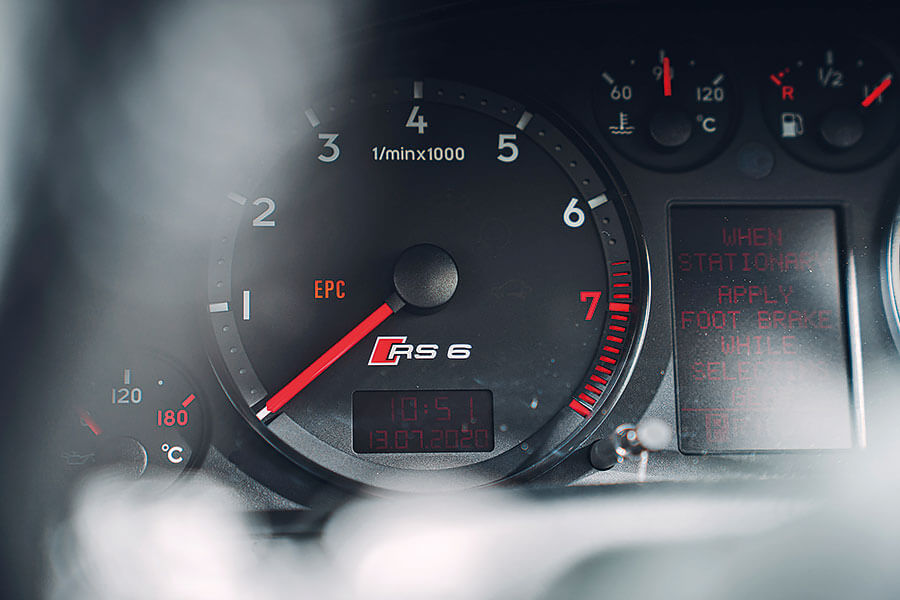 從最風光的傑作,至到最慘淡的低潮,這裡備妥你想知的一切,以及好些你不想知道的逸聞軼事。