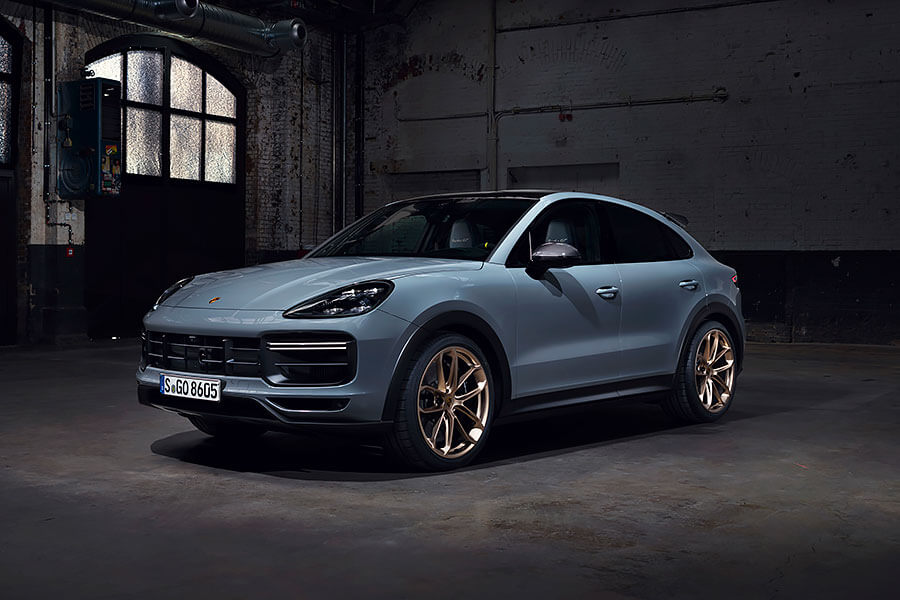 沒錯,就是它!它就是那輛完全不留情面,在紐伯靈以2.5秒之差擊敗Audi RS Q8的神祕Cayenne!