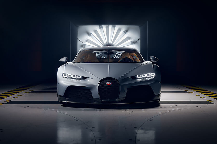 儘管不是外界期待的敞篷版本,但布加迪這回確實又再次創造出一頭不可思議的極速猛獸。