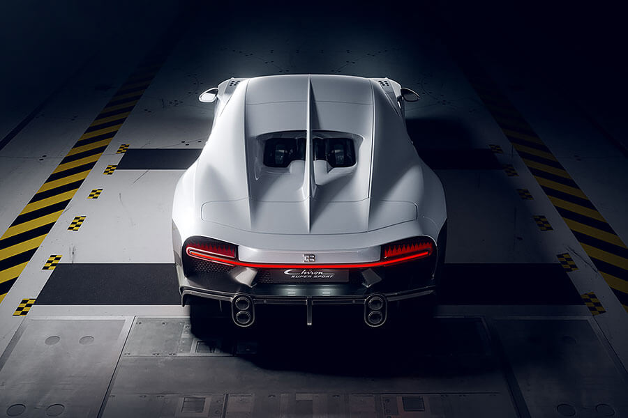 儘管不是外界期待的敞篷版本,但布加迪這回確實又再次創造出一頭不可思議的極速猛獸。