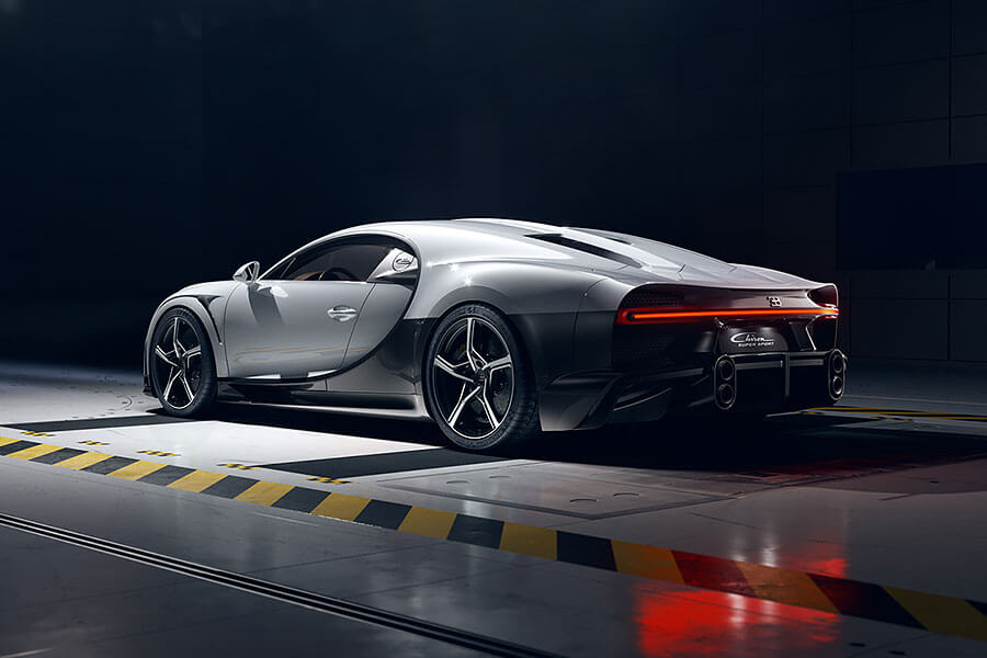 儘管不是外界期待的敞篷版本,但布加迪這回確實又再次創造出一頭不可思議的極速猛獸。