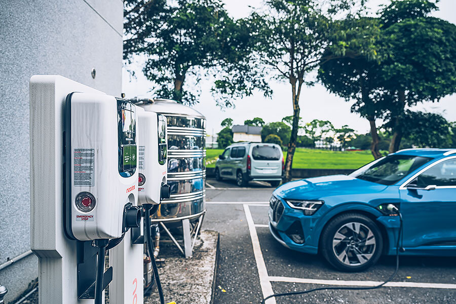 壯遊,對TG同仁只是跑去廚房喝水一樣日常簡單的事,等等!你叫我開電動車!?