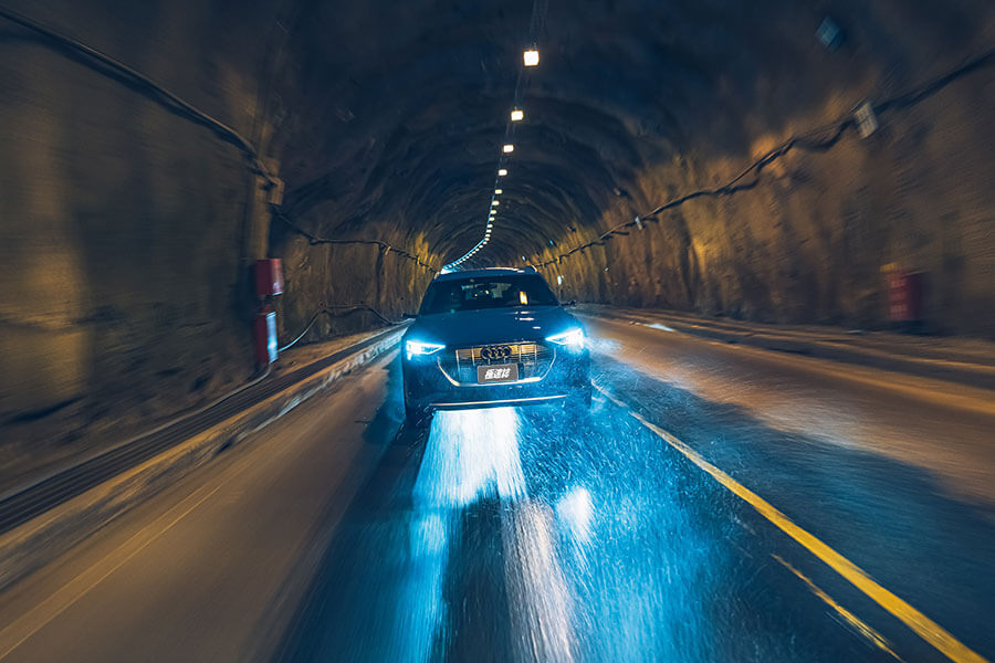 壯遊,對TG同仁只是跑去廚房喝水一樣日常簡單的事,等等!你叫我開電動車!?