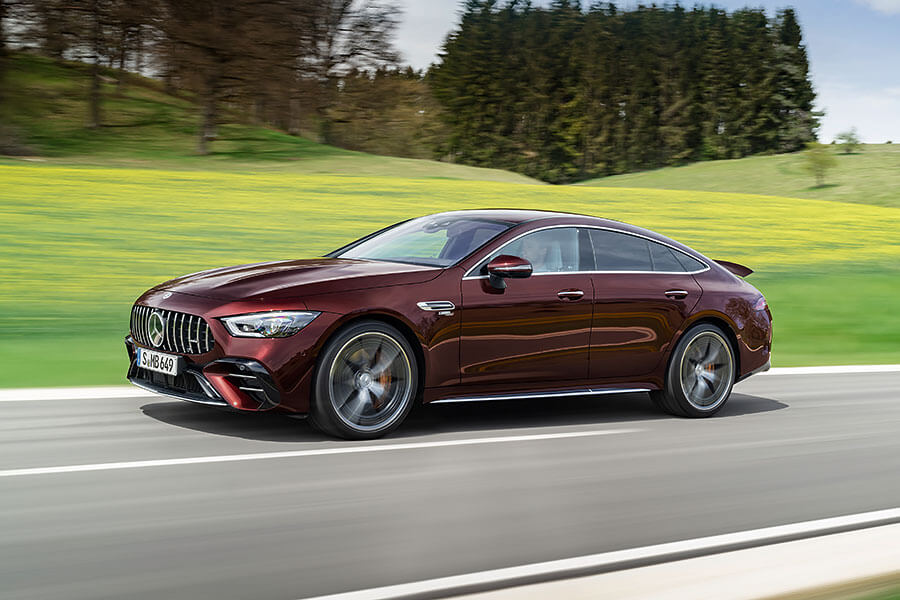 好像跑步游泳一樣,你做什麼他就做什麼。所以GT 4-Door Coupe也跟在對手之後升級小改啦!