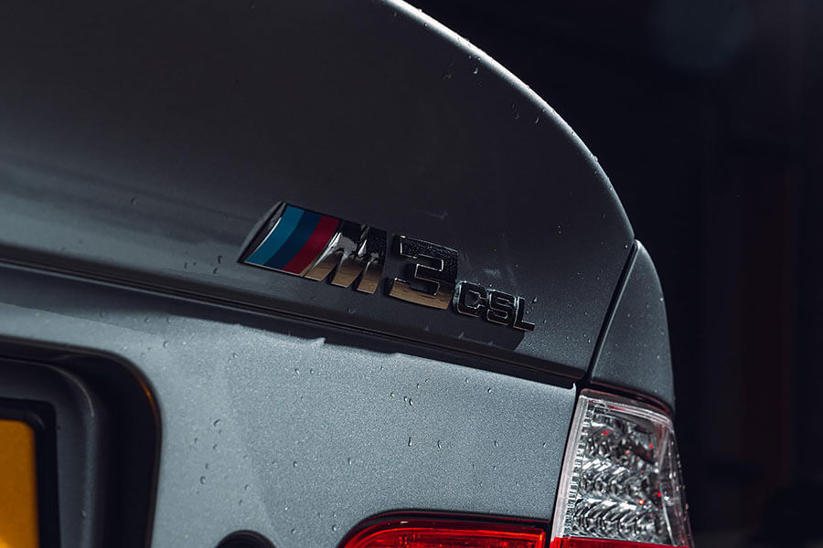 M Division最新硬派小霸王對上功夫甚至比其更專一的同門前輩。