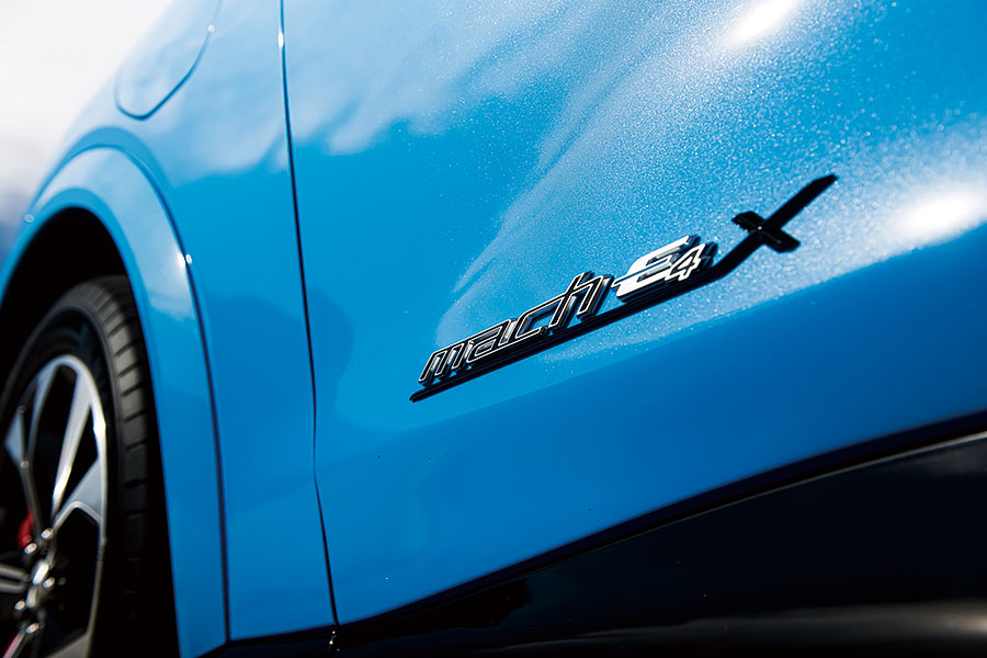 美國兩大巨人硬碰,這次輪到肌肉派老江湖覬覦初創派的補遺作品。