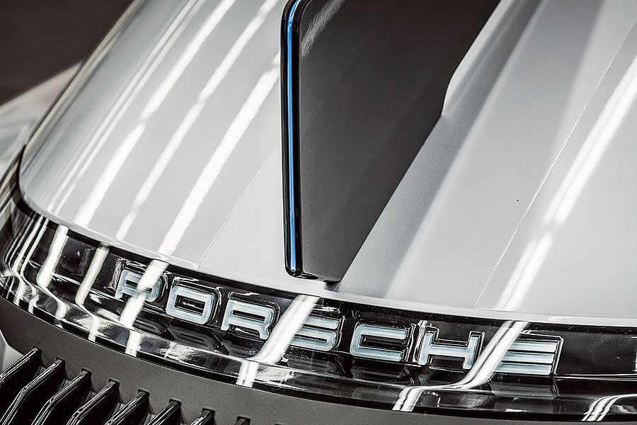 歡迎大家進入汽車設計師的腦海,一片處處漂浮著「如果這樣又會如何」,各種奇思妙想和保時捷十大傑作之類的汪洋大海。