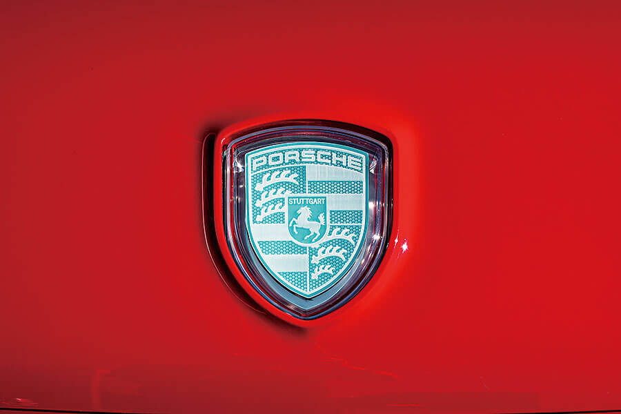 歡迎大家進入汽車設計師的腦海,一片處處漂浮著「如果這樣又會如何」,各種奇思妙想和保時捷十大傑作之類的汪洋大海。